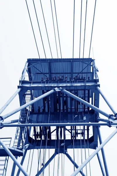 Drilling derrick in a iron mine — Stock Photo, Image