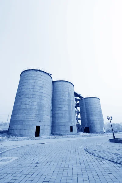 Övergiven fabrik — Stockfoto