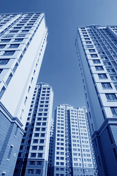 Onvoltooide hoge stijging gebouw — Stockfoto