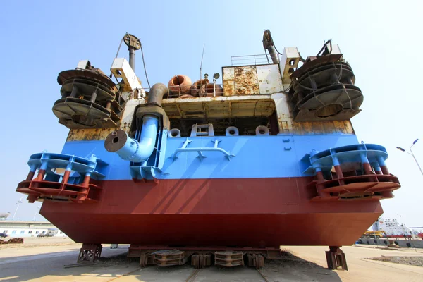 Ship was under repair in the dock — Stock Photo, Image