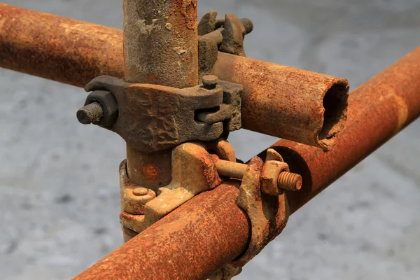 Rusty metal scaffolding elements — Stock Photo, Image