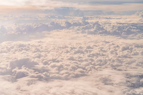 Vista Sobre Nuvens Acima Tanzânia Escape Brilhante — Fotografia de Stock