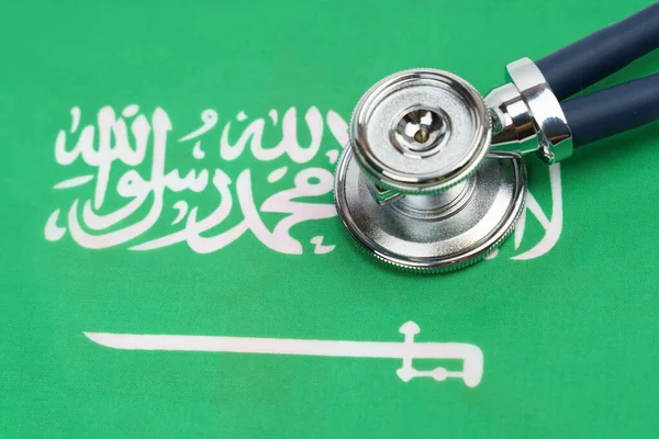 Conceito Medicina Economia Estetoscópio Bandeira Arábia Saudita — Fotografia de Stock