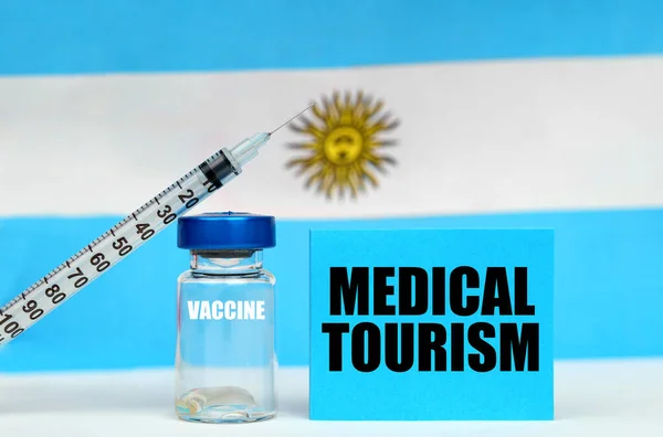 Concetto Medicina Vaccino Siringa Piastra Blu Con Scritta Turismo Medico — Foto Stock