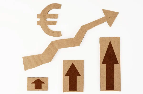 Koncept Hospodářského Růstu Bílém Povrchu Graf Šipkami Nahoru Symbolem Eura — Stock fotografie