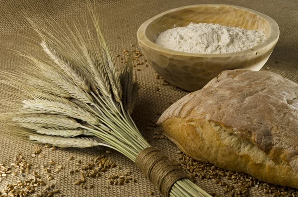 Pane fatto in casa ingredienti — Foto Stock