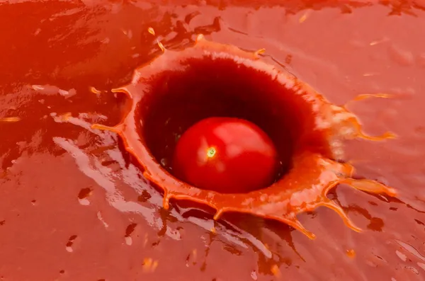 Verse tomatensaus — Stockfoto