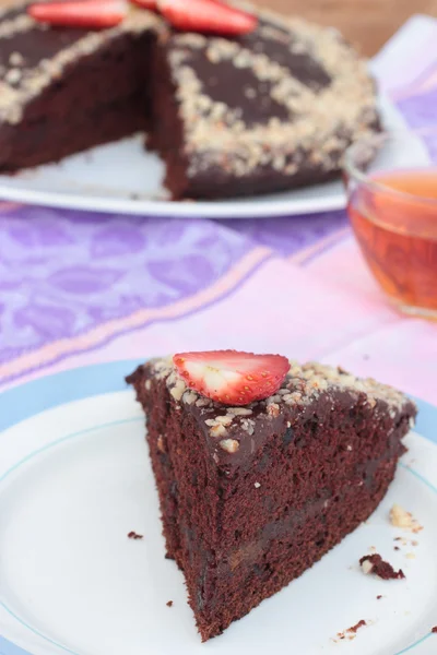 Vegan chocolate cake with almonds and strawberry, without eggs and milk — Stock Photo, Image