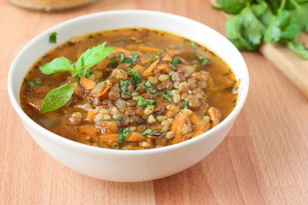 Traditional vegan turkish soup with bulgur and lentils — Stock Photo, Image