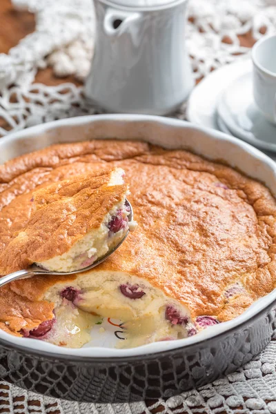 Homemade cherry flan — Stock Photo, Image