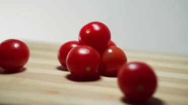 Taze hasat. kiraz ürünleri. Çiftlik ürünleri. lezzetli sebzeler