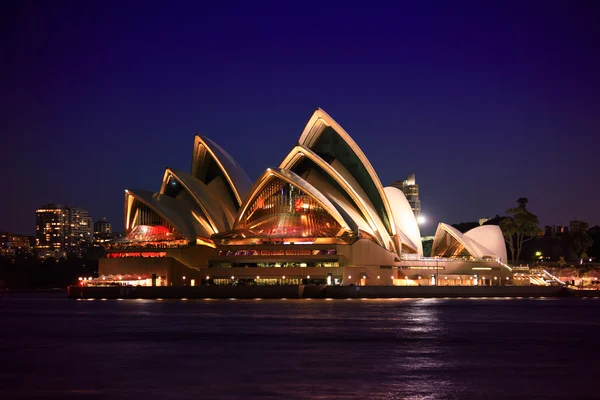 Sydney Opera House w nocy — Zdjęcie stockowe