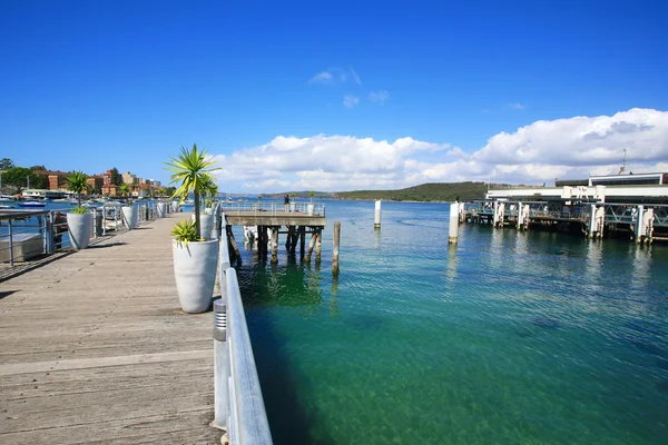 Männliche Strandpromenade — Stockfoto