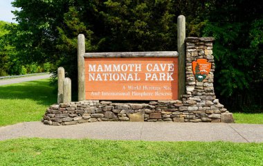 Kentucky U.S.A - August 20, 2021 - The sign on the entrance of the historic Mammoth Cave National Park