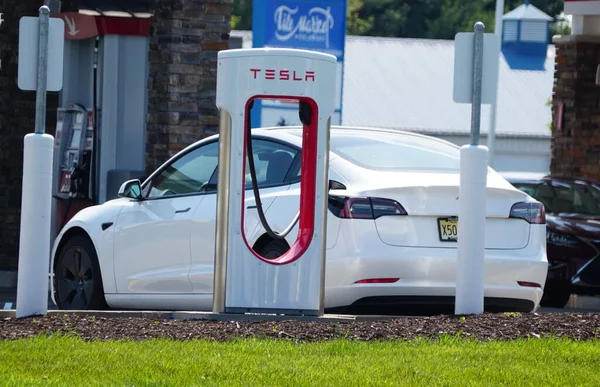 Lewes Delaware Estados Unidos Mayo 2022 Estación Carga Tesla Para —  Fotos de Stock
