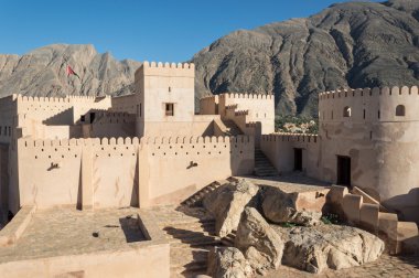 çöl kale avlusunda