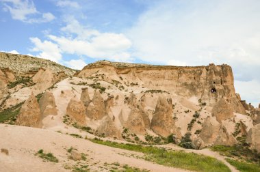 Rocky ridge konutlar ile içine kesti.