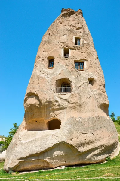 House inside a rock — Stock Photo, Image