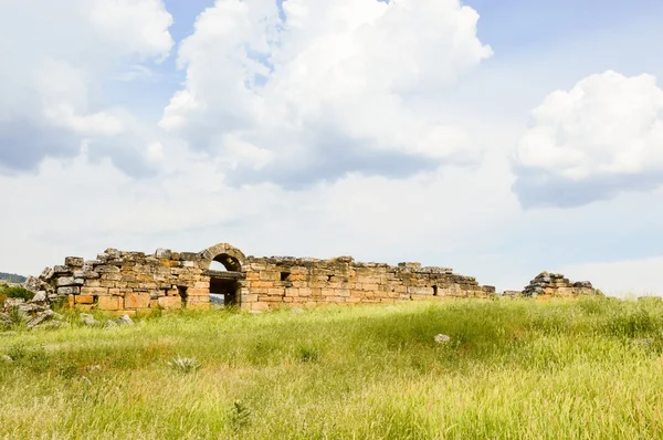 Ruinas de una muralla romana — Foto de Stock