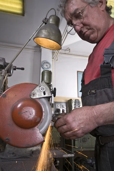 Machine workshop grinding — Stock Photo, Image