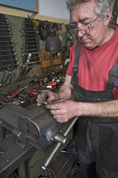 Adjusting in machine workshop — Stock Photo, Image