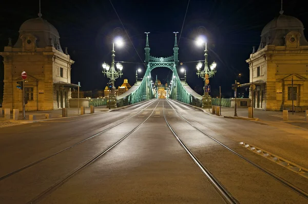 Empty bridge by night — Stock Photo, Image