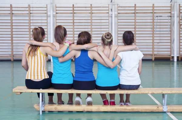 Teens in gymnasium — Stock Photo, Image