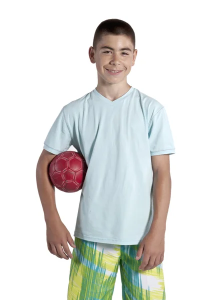 年轻人与球 — 图库照片