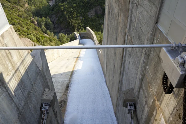 Baells baraj kapısı açılır — Stok fotoğraf