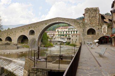 camprodon yeni bir köprü