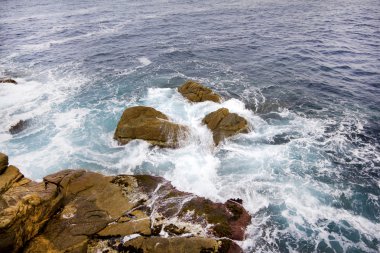 kıyı deniz dalgaları