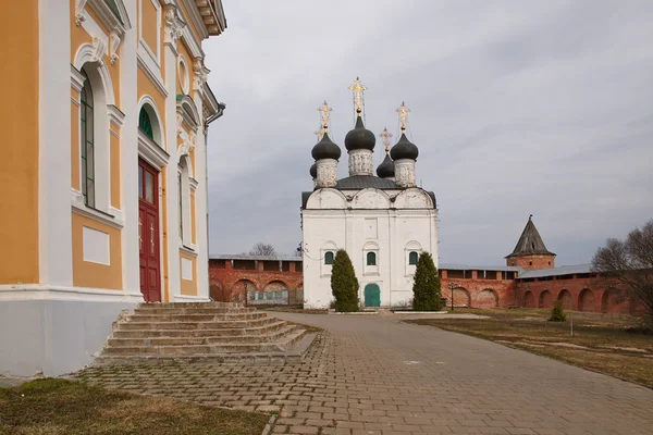 Zabytkowe kościoły prawosławne w zaraysk — Zdjęcie stockowe