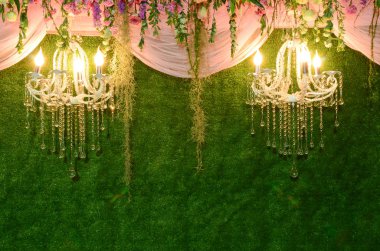 yeşil renkli duvar üzerinde Vintage lamba