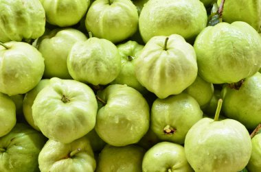 taze olgun guava