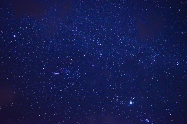 Ciel nocturne avec étoiles — Photo