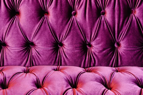 Детали гламурной фиолетовой текстуры дивана крупным планом — стоковое фото