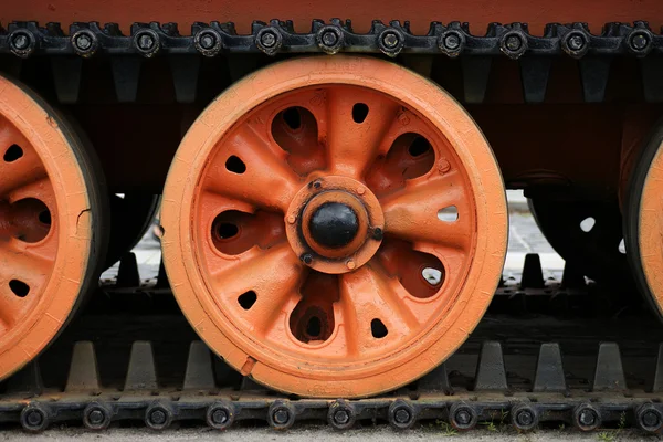 Rollers and tracks of the tank — Stock Photo, Image