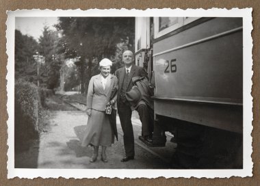 antika fotoğraf aile albümünden