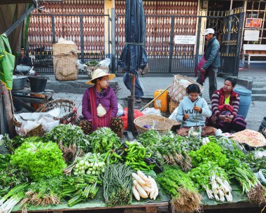 Taunggyi, Myanmar - 8 Şubat 2017. Taunggyi, Myanmar 'ın ana marketi. Taunggyi, Shan State 'in çok ırklı pazarlarıyla ünlü en büyük şehridir..