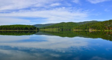 Yazın Dalat, Vietnam 'da güzel göl manzarası.