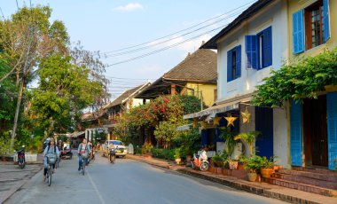 Luang İfadesi, Laos - 3 Şubat 2020. Laos, Luang Phrabang 'daki eski kasabanın mimarisi. Şehir, 1975 yılına kadar binlerce yıl Laos krallığının başkentiydi..