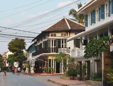 Luang İfadesi, Laos - 3 Şubat 2020. Laos, Luang Phrabang 'daki eski kasabanın mimarisi. Şehir, 1975 yılına kadar binlerce yıl Laos krallığının başkentiydi..