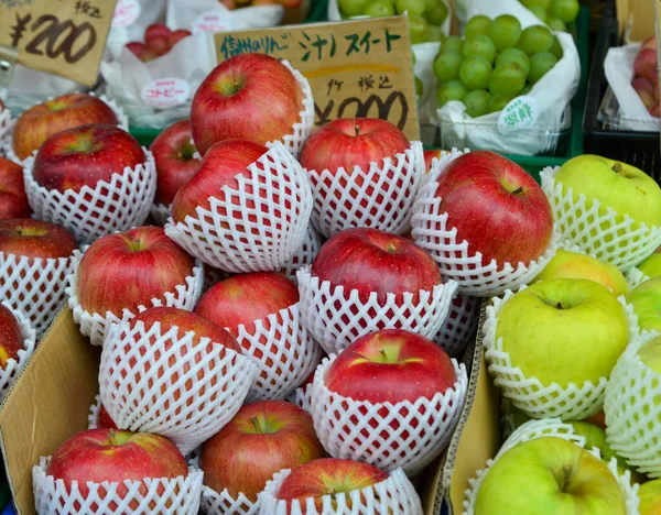 Karuizawa Japão Novembro 2019 Venda Maçãs Mercado Karuizawa Japão Karuizawa — Fotografia de Stock