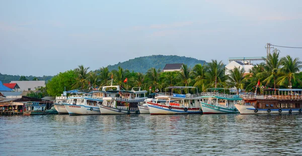 Phu Quoc Wietnam Maja 2016 Port Rybacki Wyspie Phu Quoc — Zdjęcie stockowe