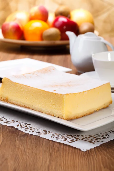 The composition of delicious cheesecake — Stock Photo, Image