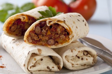 sebze ve et fasulye burritos sarar