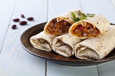 sebze ve et fasulye burritos sarar