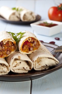 sebze ve et fasulye burritos sarar