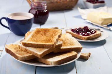 ekmek tost ile Kahvaltı