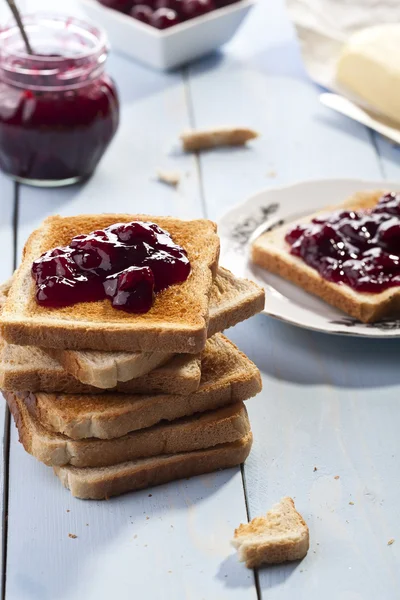 Breakfast with bread toast — Stock Photo, Image